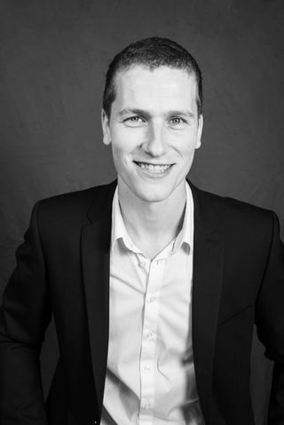 photo portrait en noir et blanc du président fondateur de Hodygé qui s'appelle Amaury Courlet